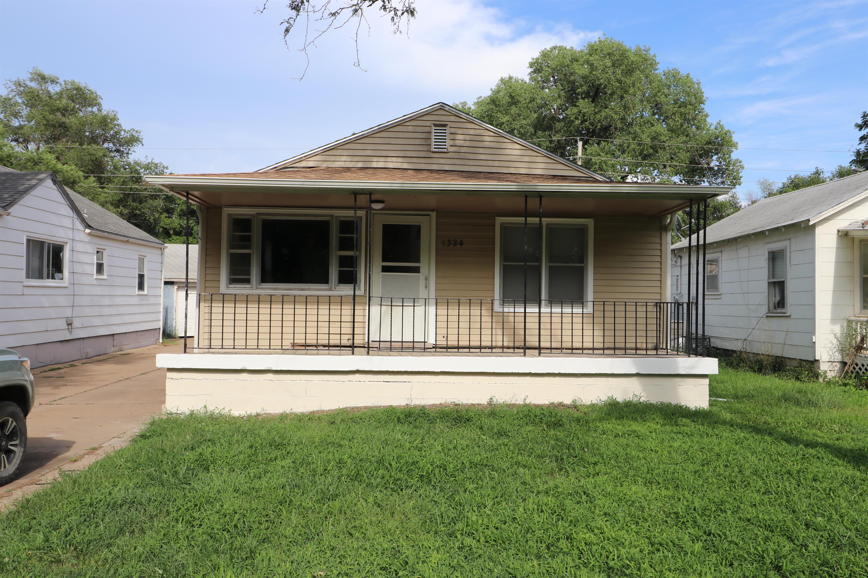 Property main image